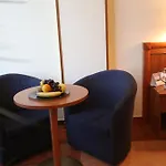 Continental 4*