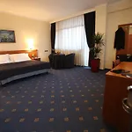 Continental Hotel Vore