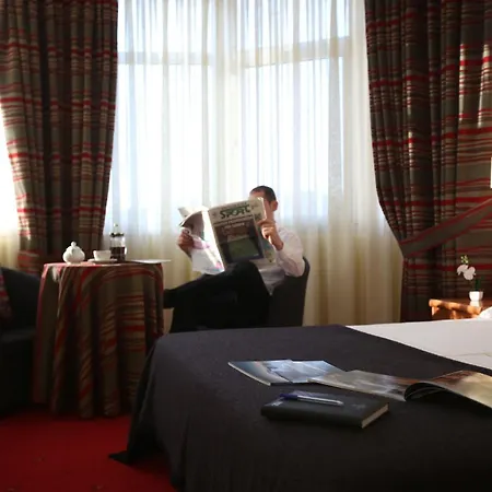 Continental Hotel Vorë