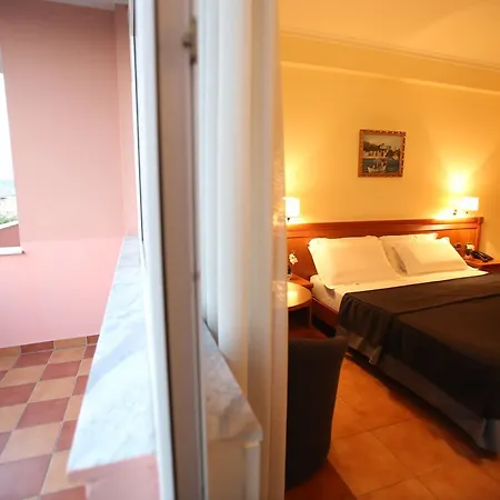 Continental Otel Vorë